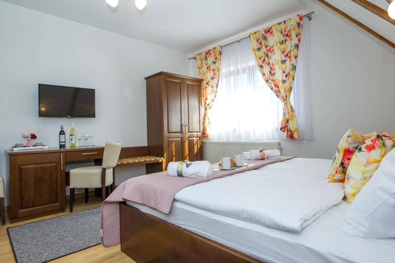 B&B Lady Of The Lake Jezerce Exterior foto